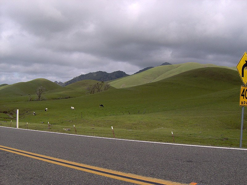 File:Sutter Buttes2.jpg