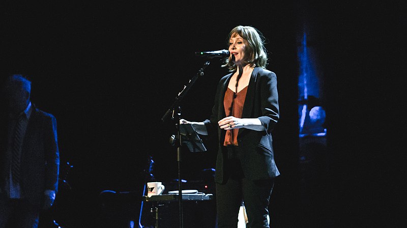 File:Suzanne Vega - London Palladium - Thursday 28th September 2017 SVegaPall280917-3 (37155802250).jpg