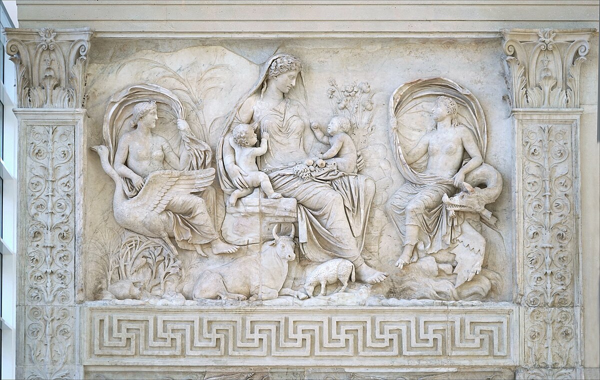 Picket gravid Ambient File:Tellus (musée de l'Ara Pacis, Rome) (33950310621).jpg - Wikimedia  Commons