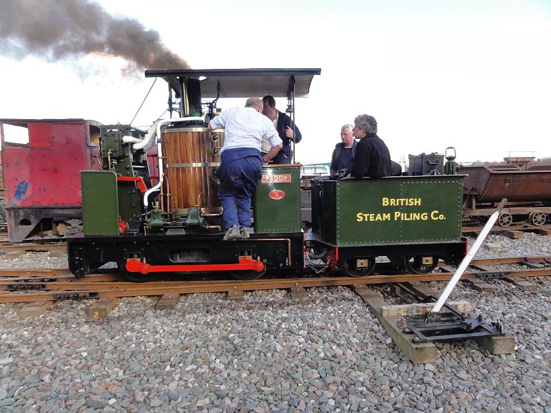 File:The Apedale narrow gauge (5549207629).jpg