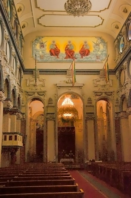 The nave of the Holy Trinity Cathedral