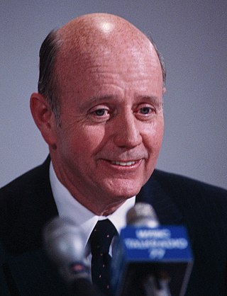 <span class="mw-page-title-main">Thomas Murphy (broadcasting)</span> American broadcast executive (1925–2022)