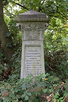 Tomb of William Randal Cremer, Hampstead Cemetery.jpg