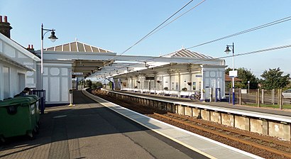 How to get to Troon Railway Station with public transport- About the place