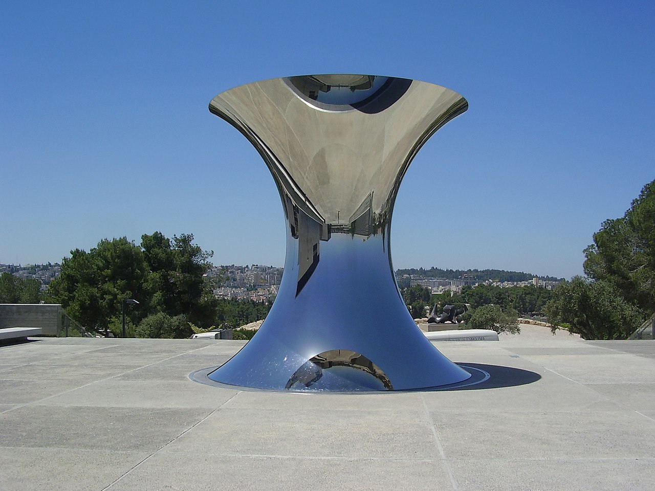 NorthPark Center - Anish Kapoor, The World Turned Outside In, 2003