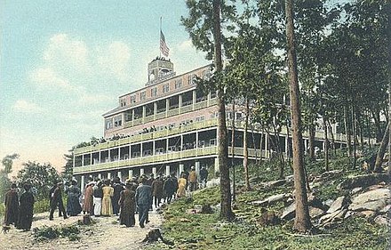 The Uncanoonuc Hotel in 1910
