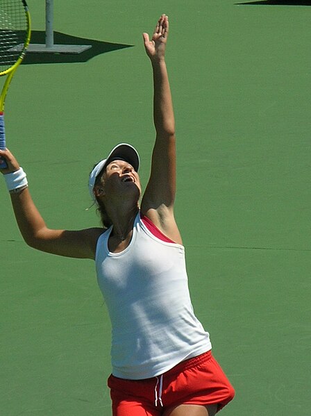 File:Victoria Azarenka practicing at Bank of the West Classic 2010-07-25 4.JPG