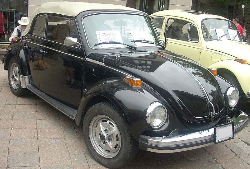 File:Volkswagen Beetle Convertible (Byward Market Auto Classic).jpg