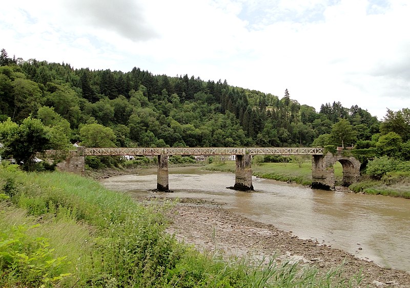 File:Wireworks Bridge, Tintern - geograph.org.uk - 1945379.jpg