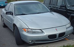'97 -'00 Pontiac Grand Prix Sedan.jpg