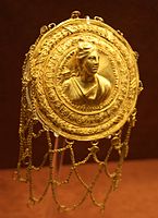 Gold hair ornament and net, 3rd century BC