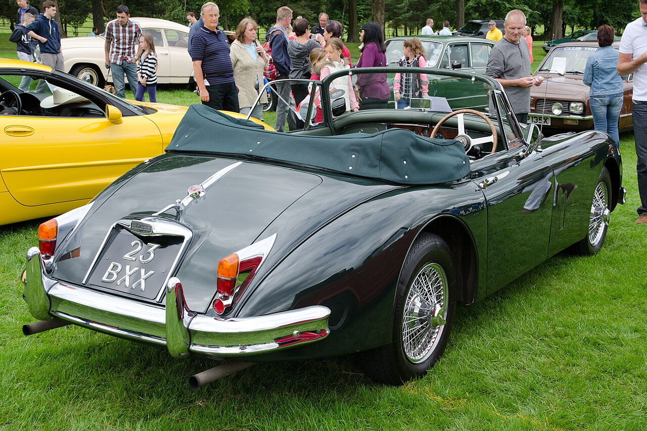 1280px-1961_Jaguar_XK150_convertible_%2815228331977%29.jpg