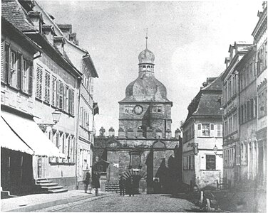 Mühltor mit Rückertstraße vor 1876, rechts der Zürch