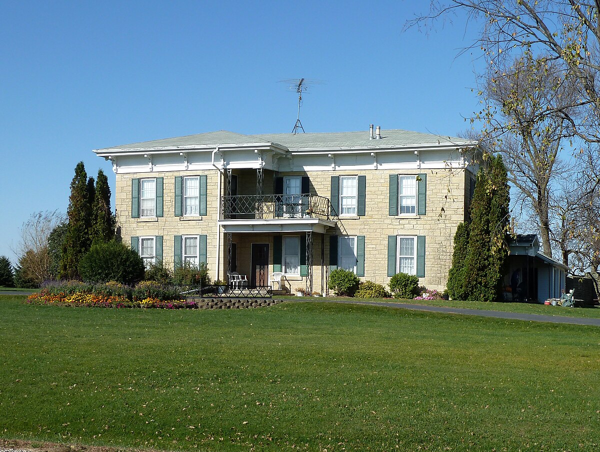 Пери дом. Дом Нельсона. Дом Нельсона Мейсон. Nelson House. The Warden’s Home Mandela House.