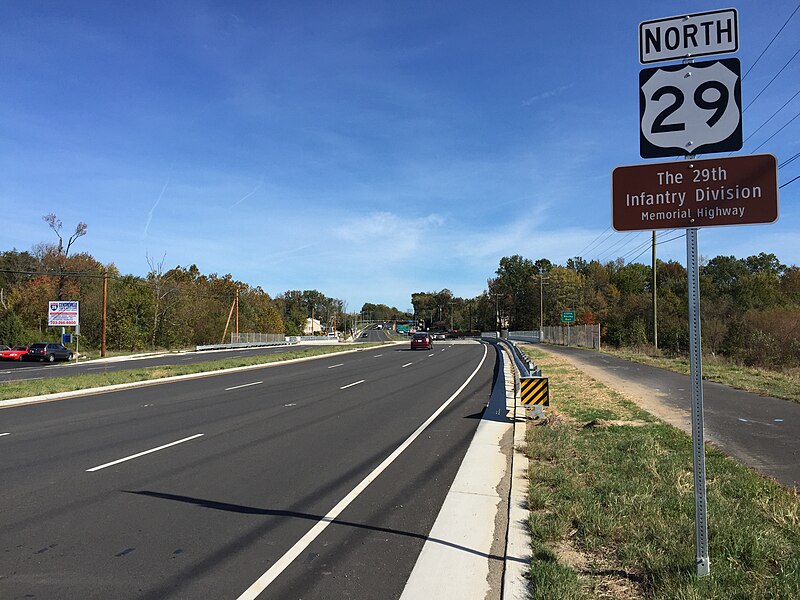 File:2016-10-28 14 16 56 View north along U.S. Route 29 (Lee Highway) between Pickwick Road and Union Mill Road-Centreville Farms Road in Centreville, Fairfax County, Virginia.jpg