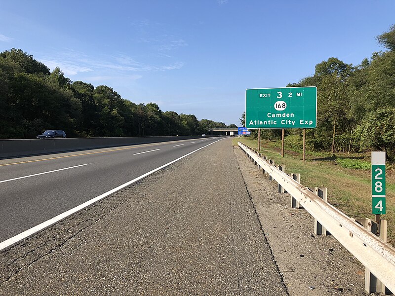 File:2018-10-02 09 56 48 View south along New Jersey State Route 700 (New Jersey Turnpike) north of Exit 3 (New Jersey Route 168, Camden, Atlantic City Expressway) in Lawnside, Camden County, New Jersey.jpg