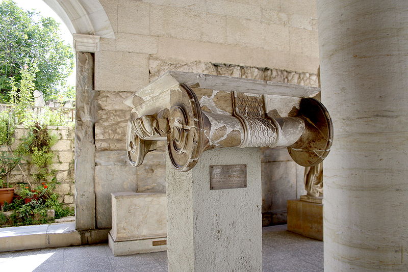 File:3093 - Athens - Stoà of Attalus - Ionic capital - Photo by Giovanni Dall'Orto, Nov 9 2009.jpg