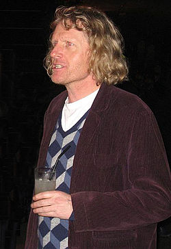 800px-Alan Yentob ja Grayson Perry crop.jpg