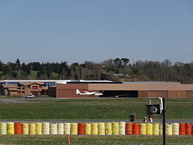 El aeródromo visto desde el circuito Paul Armagnac.