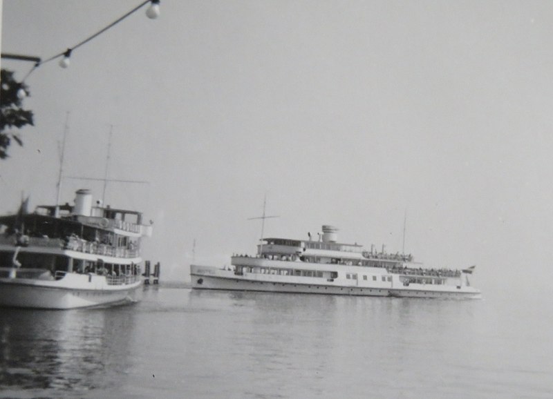 File:AIMG 9201 Austria und noch ein Bodenseeschiff 1950er.jpg