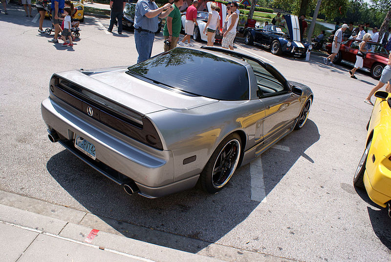 File:Acura NSX 2004 RSideRear CECF 9April2011 (14577903896).jpg