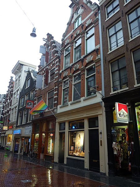 File:Amsterdam - Nieuwendijk 22.JPG