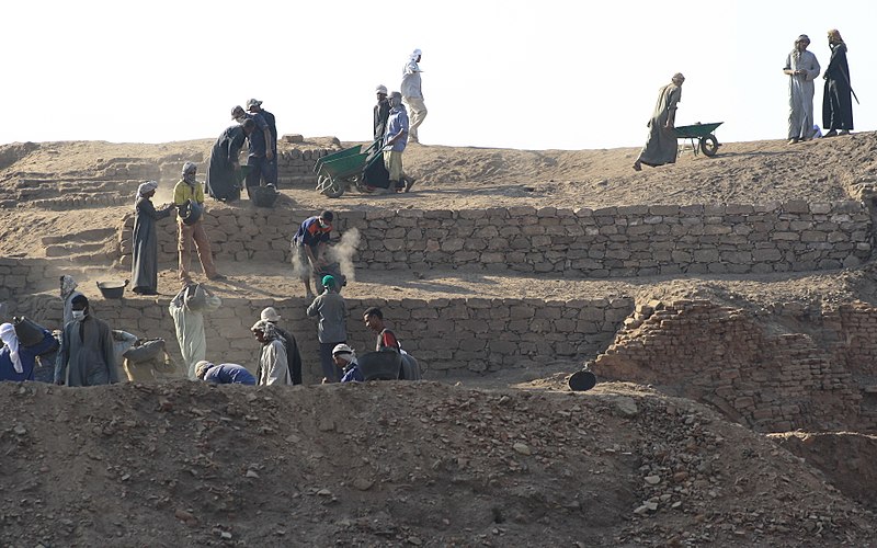 File:Archäologische Ausgrabungen in Ägypten..Eg2010 1477WI.jpg
