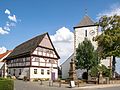 Historisches Rathaus und Kirche Mariä Geburt in Bad Driburg-Dringenberg, Kreis Höxter.