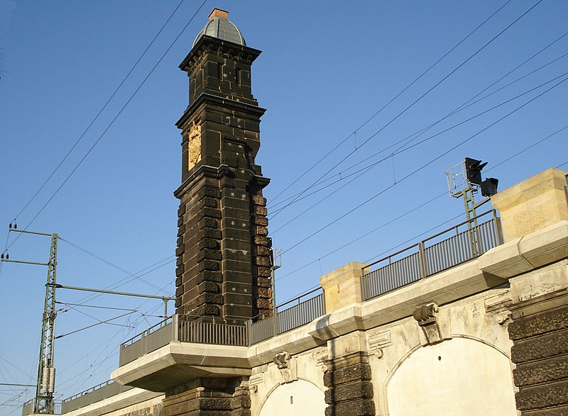 File:Bahnhof Dresden Mitte3.jpg