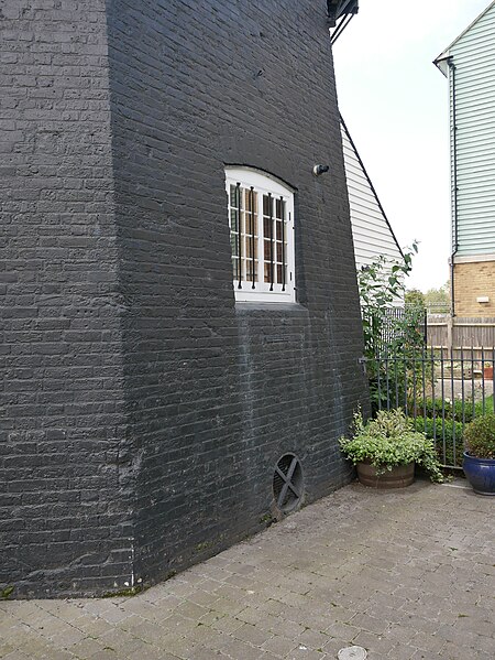 File:Base of the Windmill, Sheerness (02).jpg