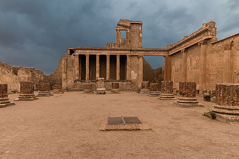 File:Basilika (Pompeji).jpg