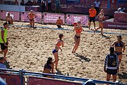 Deutsch: Beachhandball bei den Olympischen Jugendspielen 2018; Tag 3, 10. Oktober 2018; Mädchen, Vorrunde, Gruppe B - Niederlande-Argentinien 2:0 English: Beach handball at the 2018 Summer Youth Olympics at 10 October 2018 – Girls Preliminary Round Group B‎ – Netherlands-Argentina 2:0