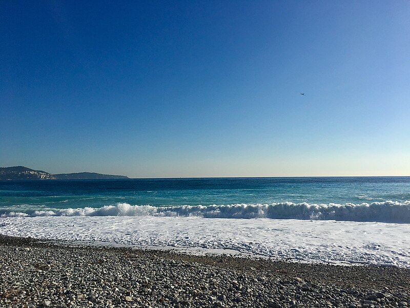 File:Beaches of Nice 2016 4.jpg