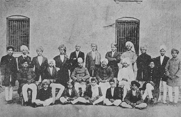 Photo of Singh (back row, fourth from right) in the Lahore College Drama Club (1924)