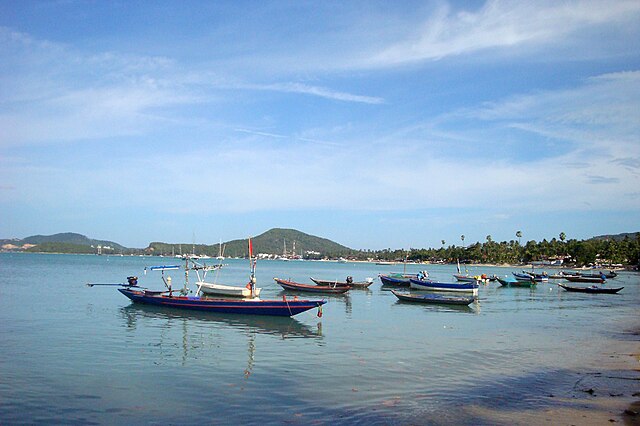 File:Bo_Phut_Beach.jpg