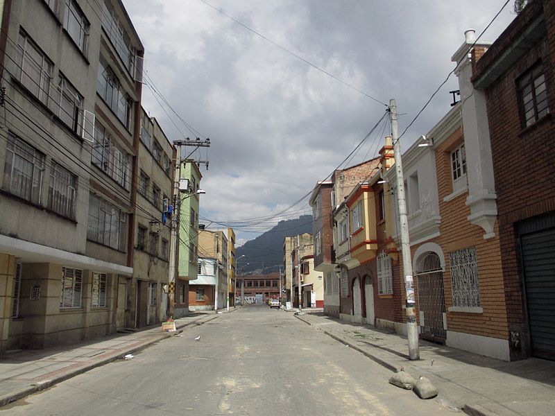 File:Bogotá, Carrera 18 calle 24.JPG