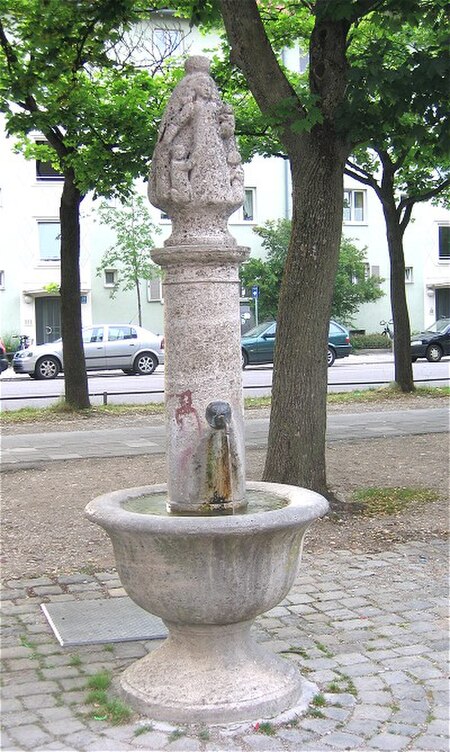 Brunnen am Mariahilfplatz Muenchen