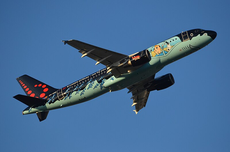 File:Brussels Airlines Airbus A320 (OO-SNB) after take off at Toulouse Blagnac International Airport (2).jpg