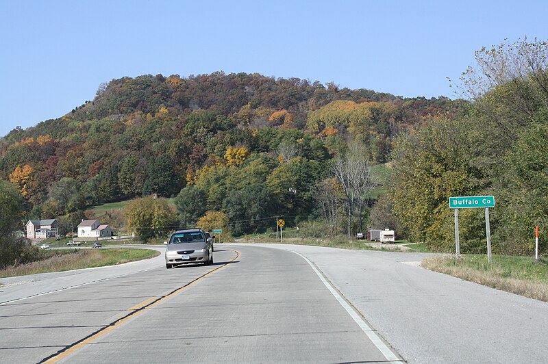 File:BuffaloCountyWisconsinSignWIS54.jpg