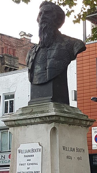 File:Bust of William Booth 9 Mile End Road E1 4TP.jpg