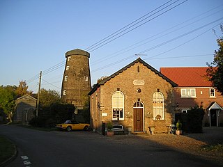 <span class="mw-page-title-main">Buxhall Windmill</span> Former tower mill at Buxhall, Suffolk, England