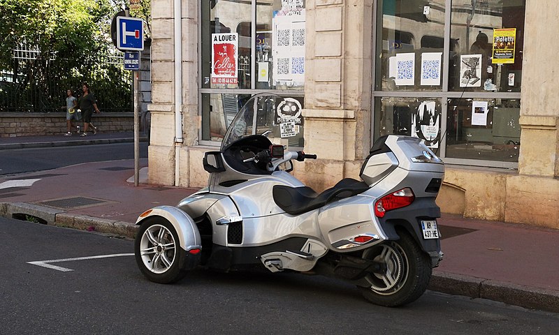 File:CanAm Spyder RT (51826062151).jpg