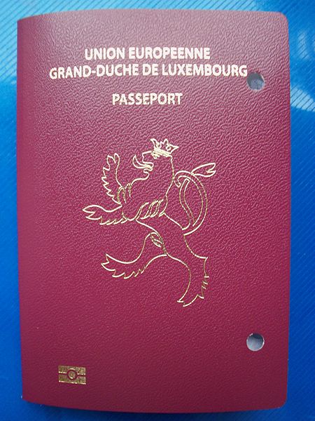 Fichier:Cancelled Luxembourg Biometric Passport.jpg