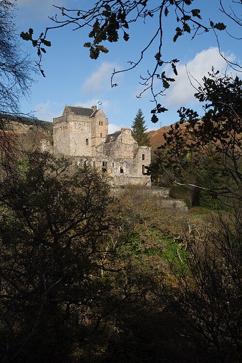 Castle Campbell - general view from SW.jpg