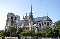 Cathédrale Notre-Dame de Paris, 3 June 2010.jpg