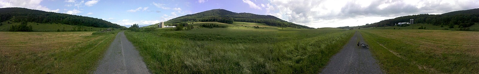 360 degree panorama of the Catskill Scenic Trail showing the trail west and east with a nice view of the surrounding hills