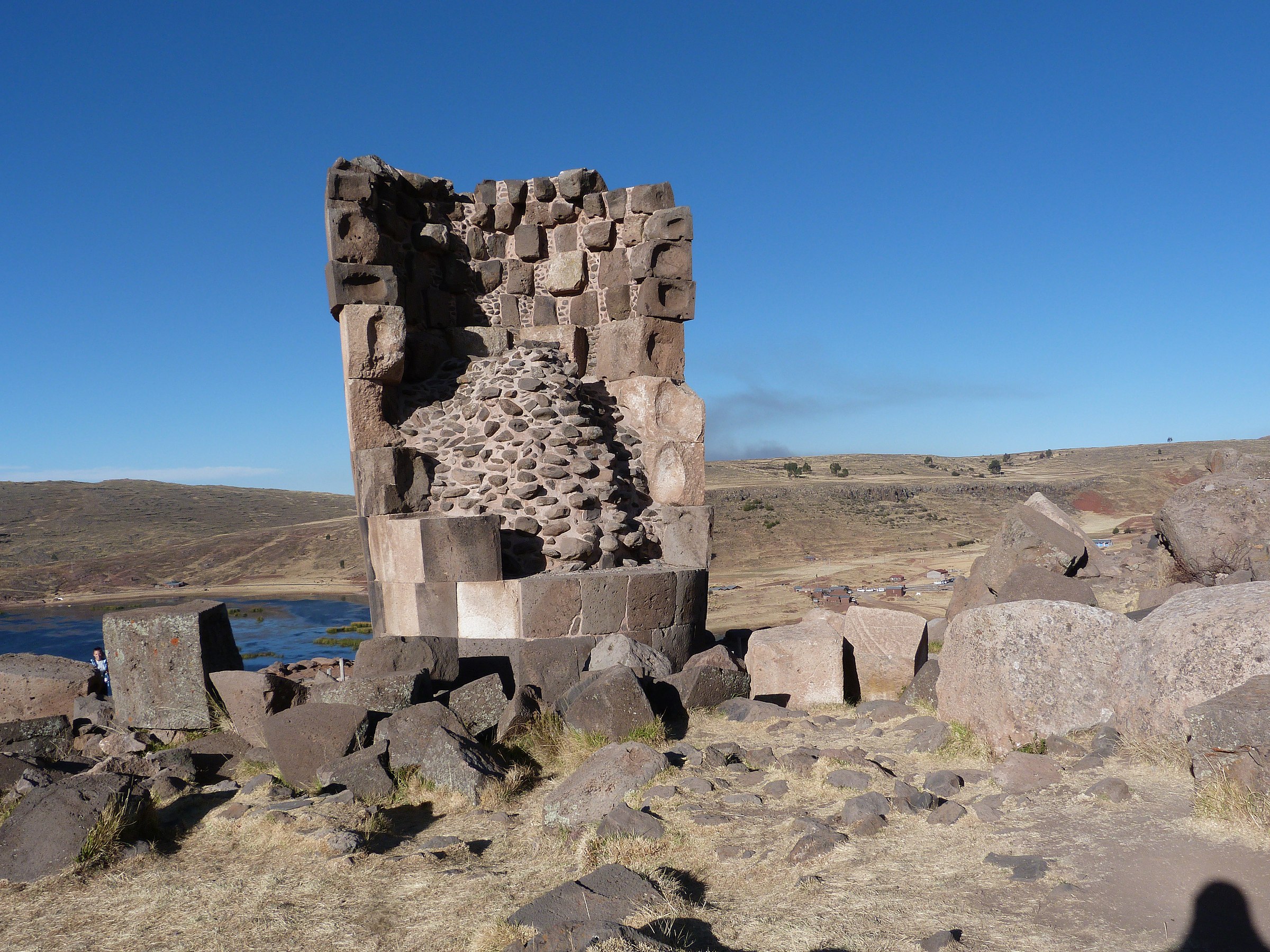 Chullpa Inka in Sillustani, Puno By Ibrehaut