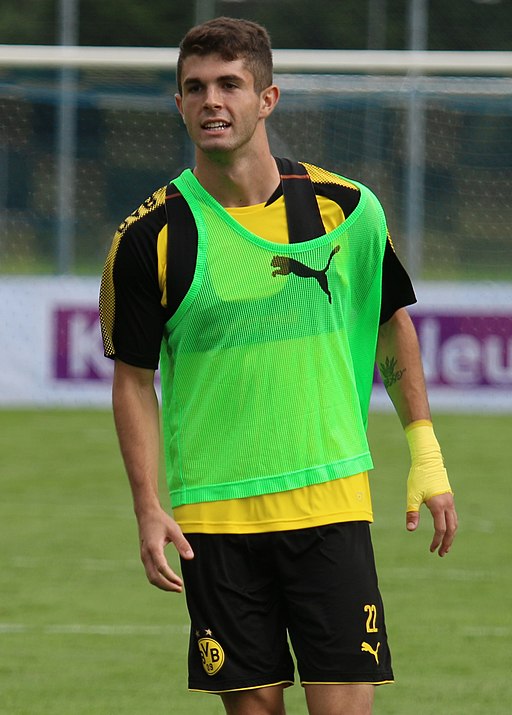 Christian Pulisic 2017 (cropped)