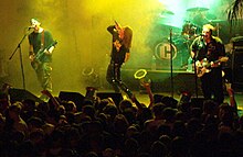 Crease live, fra deres "Vindication" udgivelsesfest i 2000