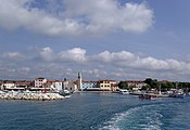 Deutsch: Kroatien, Fažana, Hafen von der Fähre nach Brioni aus gesehen English: Croatia, Fažana, harbour seen from the ferry to Brioni